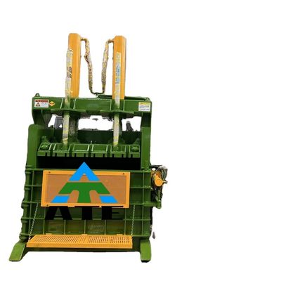 2024 Kartonverdichter Verpackungsmaschine Hydraulische Ballmaschine zum Recycling von Papierabfällen