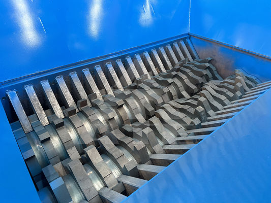 Doppelschacht-Schredder für Metall-Eisen-Schrott und Karton