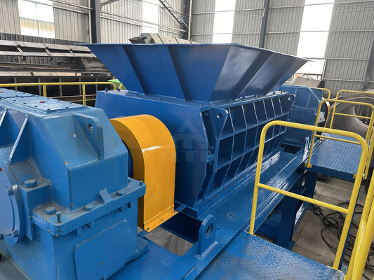 Doppelschachtmaschine zum hydraulischen Zerkleinern von Metallen in der Industrie Gewicht 5000 kg