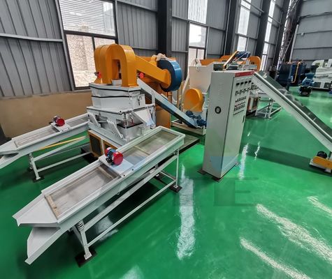 99% Trennungsrate Abfälle aus Kupferdraht und Kabel Recyclingmaschine für 3cm Ausgangsgrößen