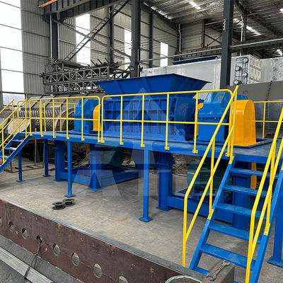 Kunststoffschredder Maschine Hydraulisches Holzschrott Doppelwellen-Schredder für organische Abfälle