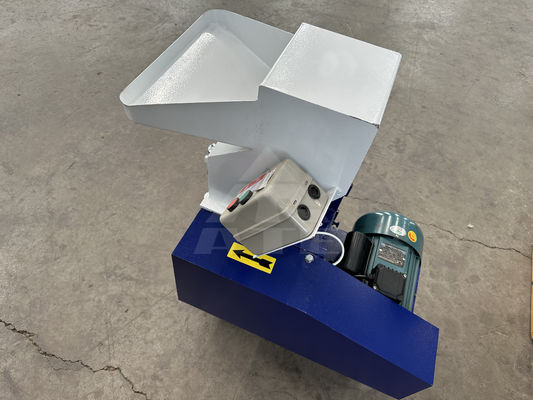 Kunststofftyp PP/PE-Recyclingmaschine Preise Kunststoffflasche Zerkleinerungsschrott Brechmaschine
