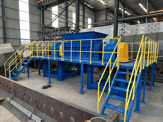 Doppelschacht-Metallschredder-Maschine für das individuelle Recycling in verschiedenen Branchen