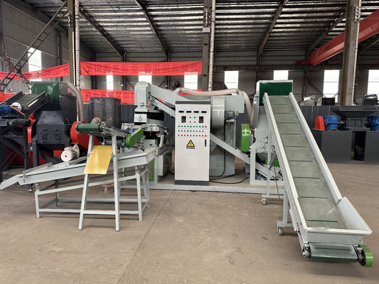 Einfache Bedienung Automatische Trockene Kupfer-Reismaschine für Kabeldraht-Granulator-Recycling