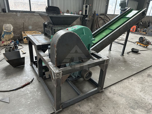 Reifenbrüchiger Abfallkautschukreifen Mini-Metallschrott-Schredder Doppelwellen-Schredder-Maschine für Kunststoffe