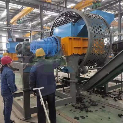 Vollautomatische Recyclingmaschine für Gebrauchtreifen