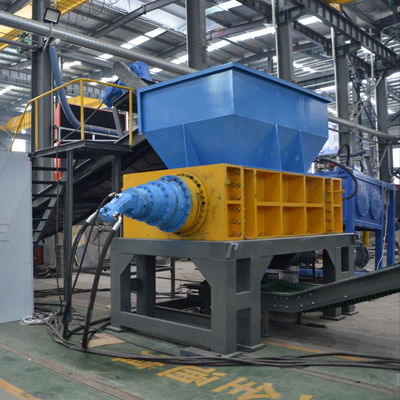 Kautschuk-Recyclingindustrie Automatische Reifenrecyclingmaschine für Gummipulver mit hoher Leistung