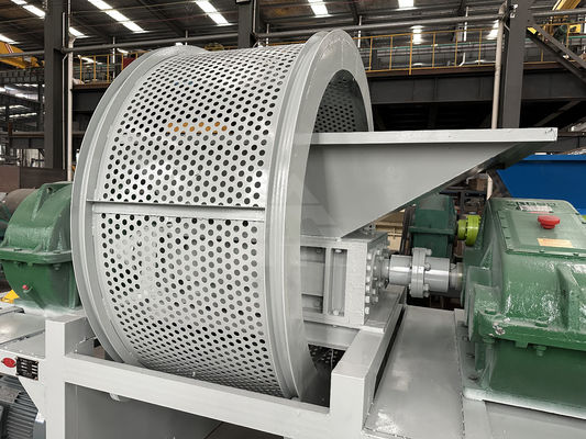 1-10 Cm Endprodukt Doppelwellen-Industrie-Schredder für das Recycling von Kunststoffreifen