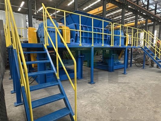 PLC-Steuerung Stahlschredder für das Recycling von Reifenabfällen und die Herstellung von Gummipulver