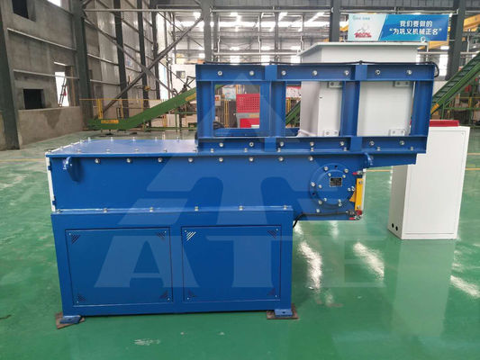 2850 kg Single Shaft Waste Cardboard Shredder für Holz-Plastik-Metall in Indien