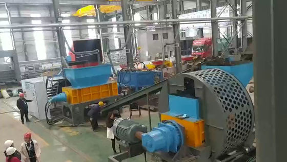 High Level Abfallreifen Recycling mit Gummi Reifen Reifen Shredder Maschine und Förderer