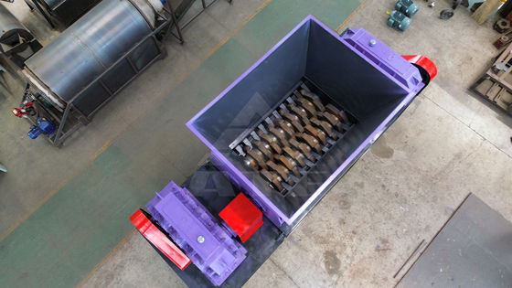 Kompaktes Schrottmetall Gummi Kupfer Doppelschacht Recycling Kunststoff Schredder Maschine 2000m