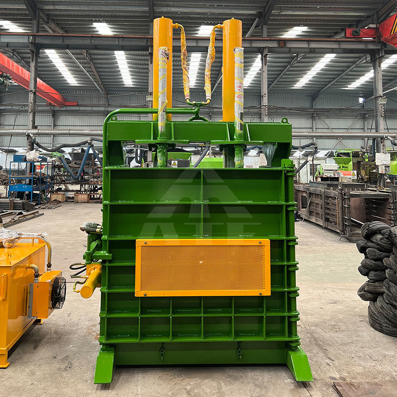 650 KG Vertikalballer Dauerlösung für Papierabfälle Reifen Gummi und harter Kunststoff