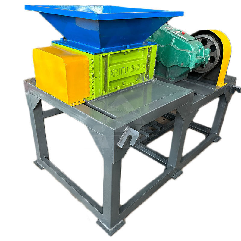 Doppelwellenmaschine für Kunststoffschredder für Endprodukt 1-10 cm und Gewicht 5000 kg