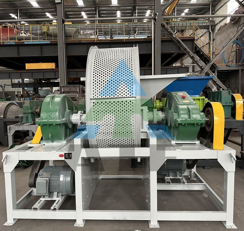 Reifenmaschine Typ Doppelwellen-Schredder für Altreifen Gebrauchtgummi Reifen Recycling