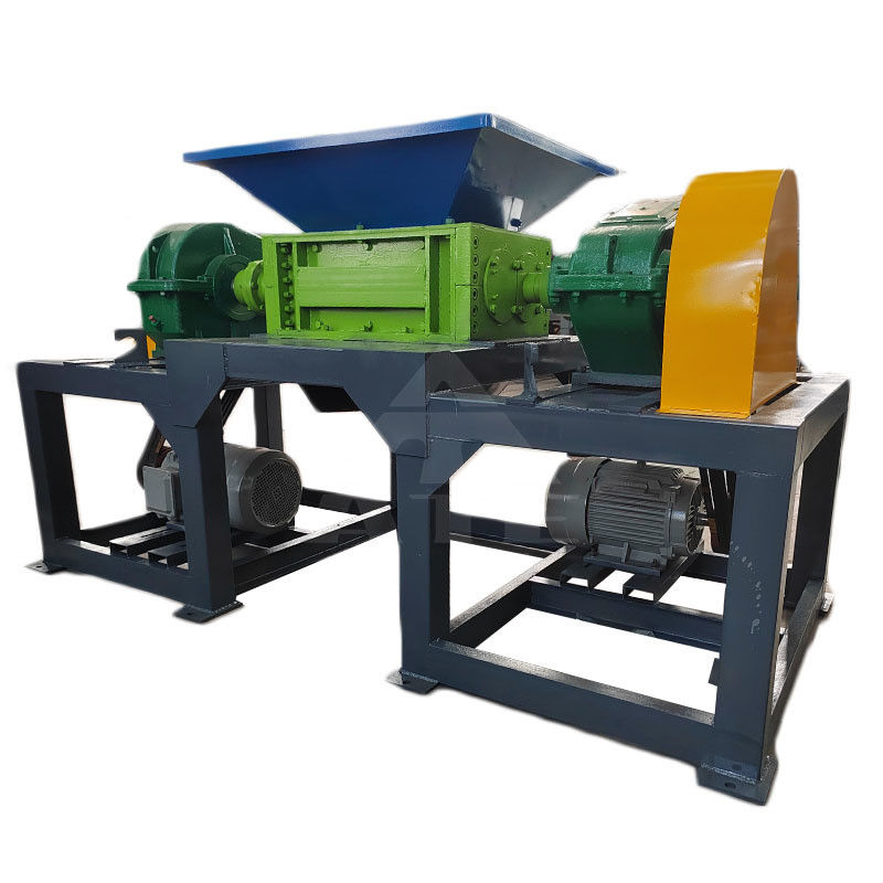 200-2200mm Eingangsgröße Doppelwellenholz-Plastikkarton-Schredder mit Förderband